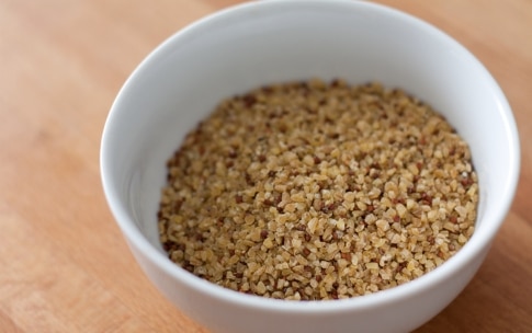 Insalata di quinoa e bulgur, fichi, roquefort e noci nel barattolo